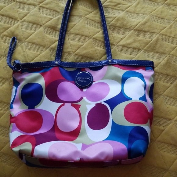 Miscellaneous clothes sizes 18-20 & Coach - Picture 2 of 4